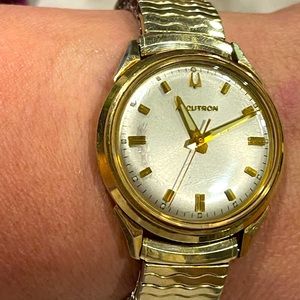 Buliva M9 vintage watch